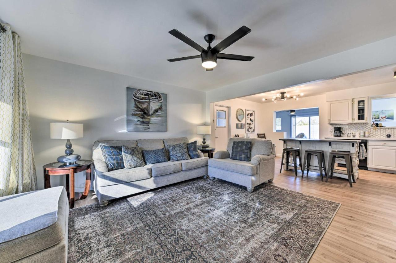 Downtown Gilbert Home With Fenced Yard And Fire Pit! Exterior photo